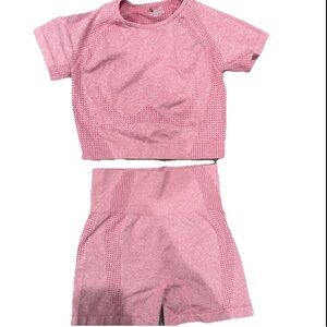 Women’s Pink Cropped Shirt Workout Set Size Medium